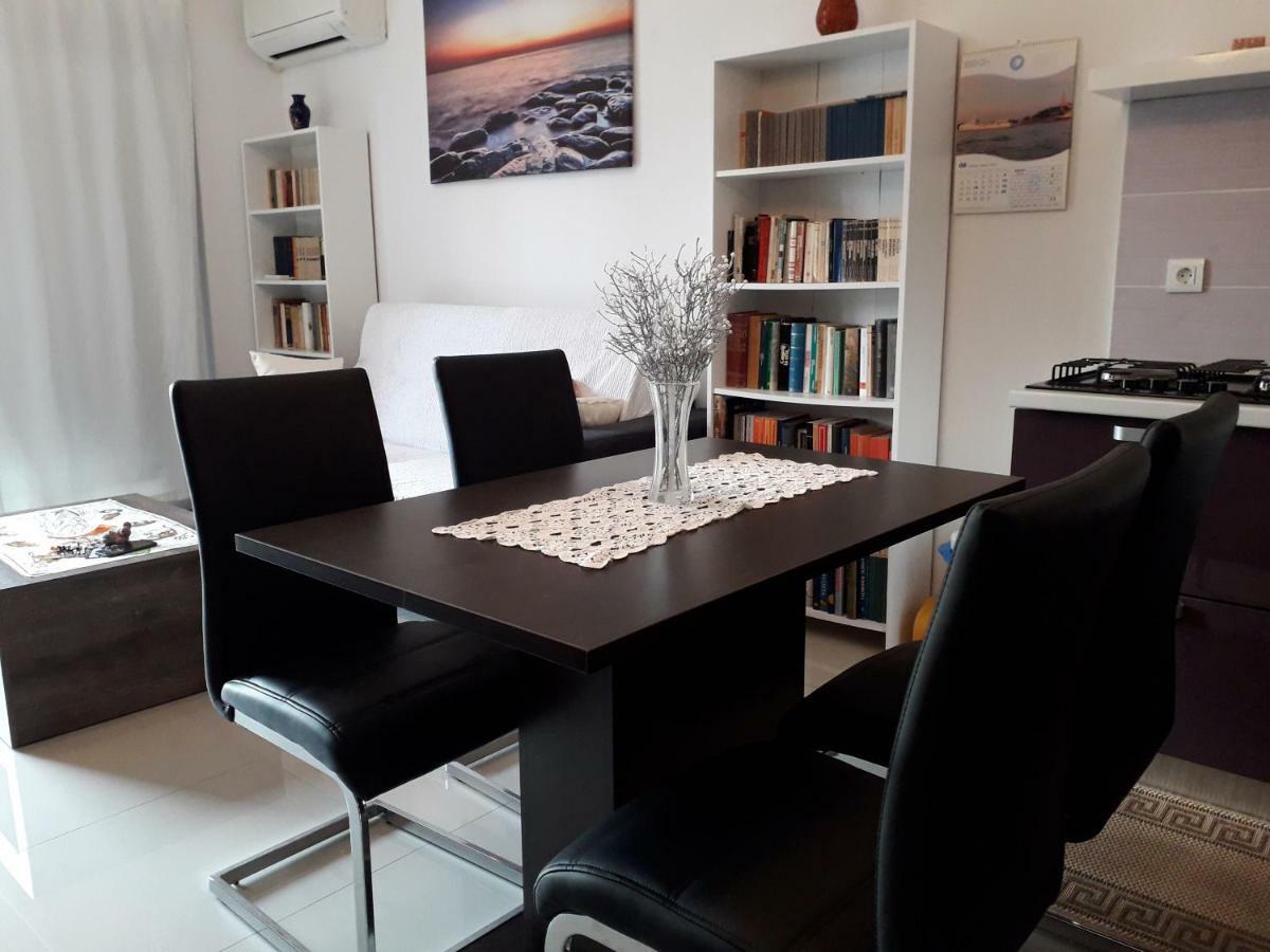 Appgiulia Apartment พูลา ภายนอก รูปภาพ