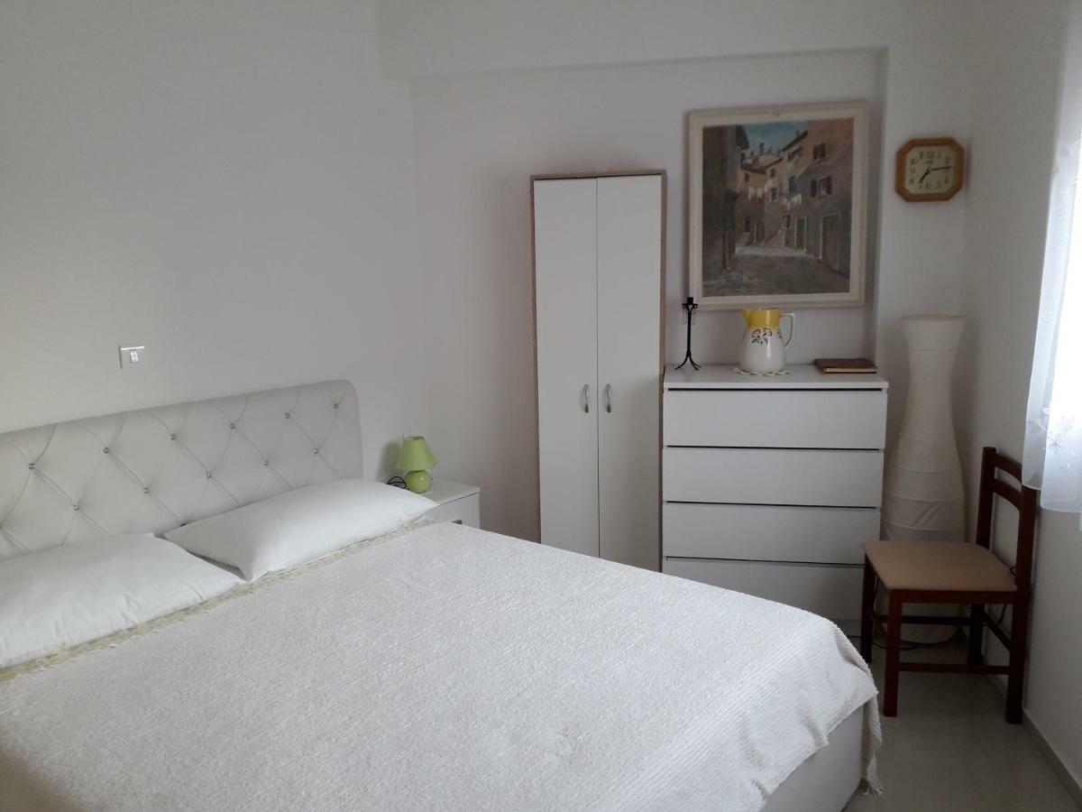 Appgiulia Apartment พูลา ภายนอก รูปภาพ
